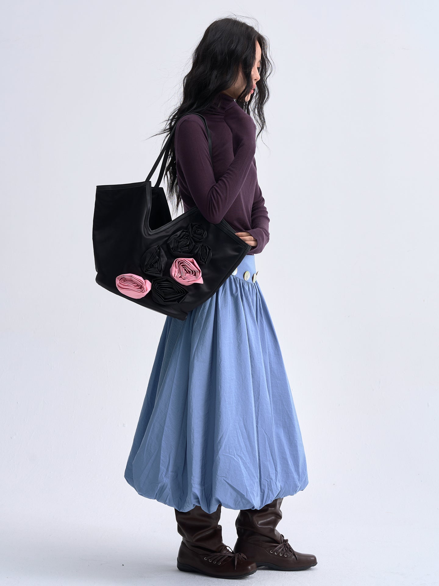Blossom Black V tote bag