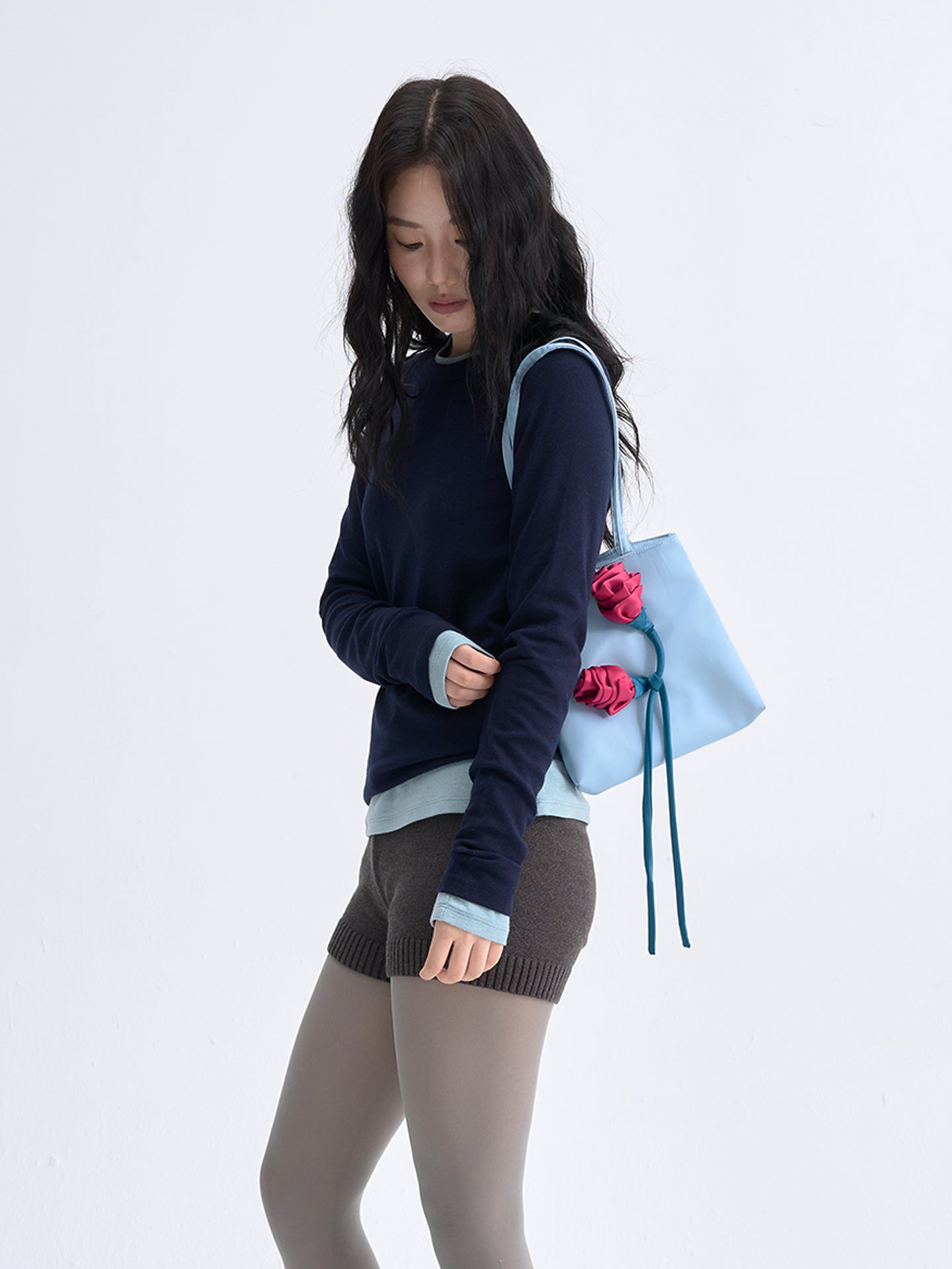 Sac en satin bleu « Retro Rose »