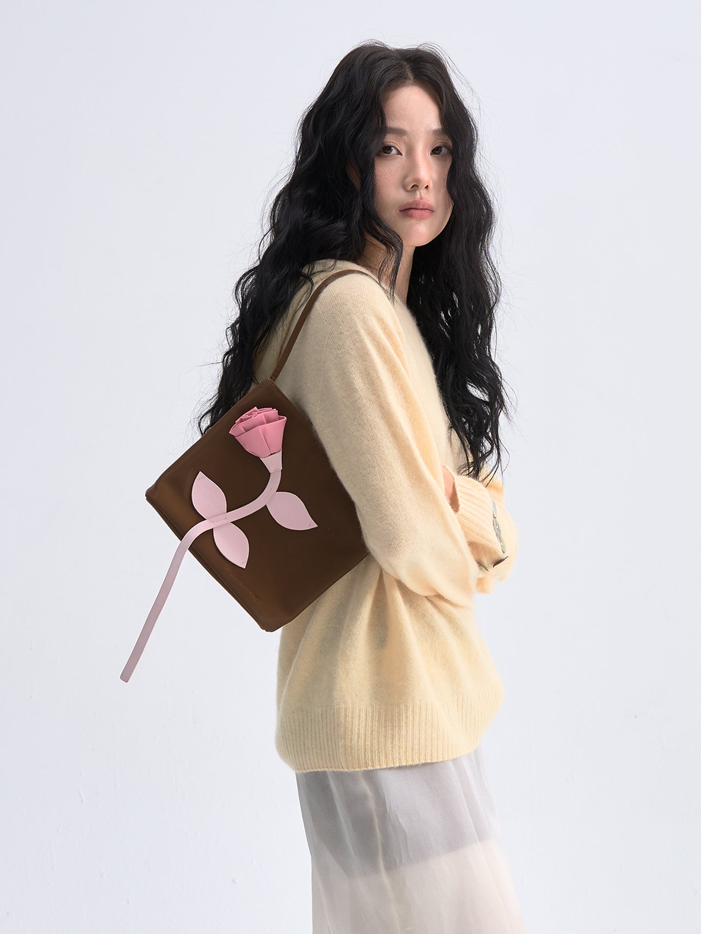 Le sac The One Rose en marron
